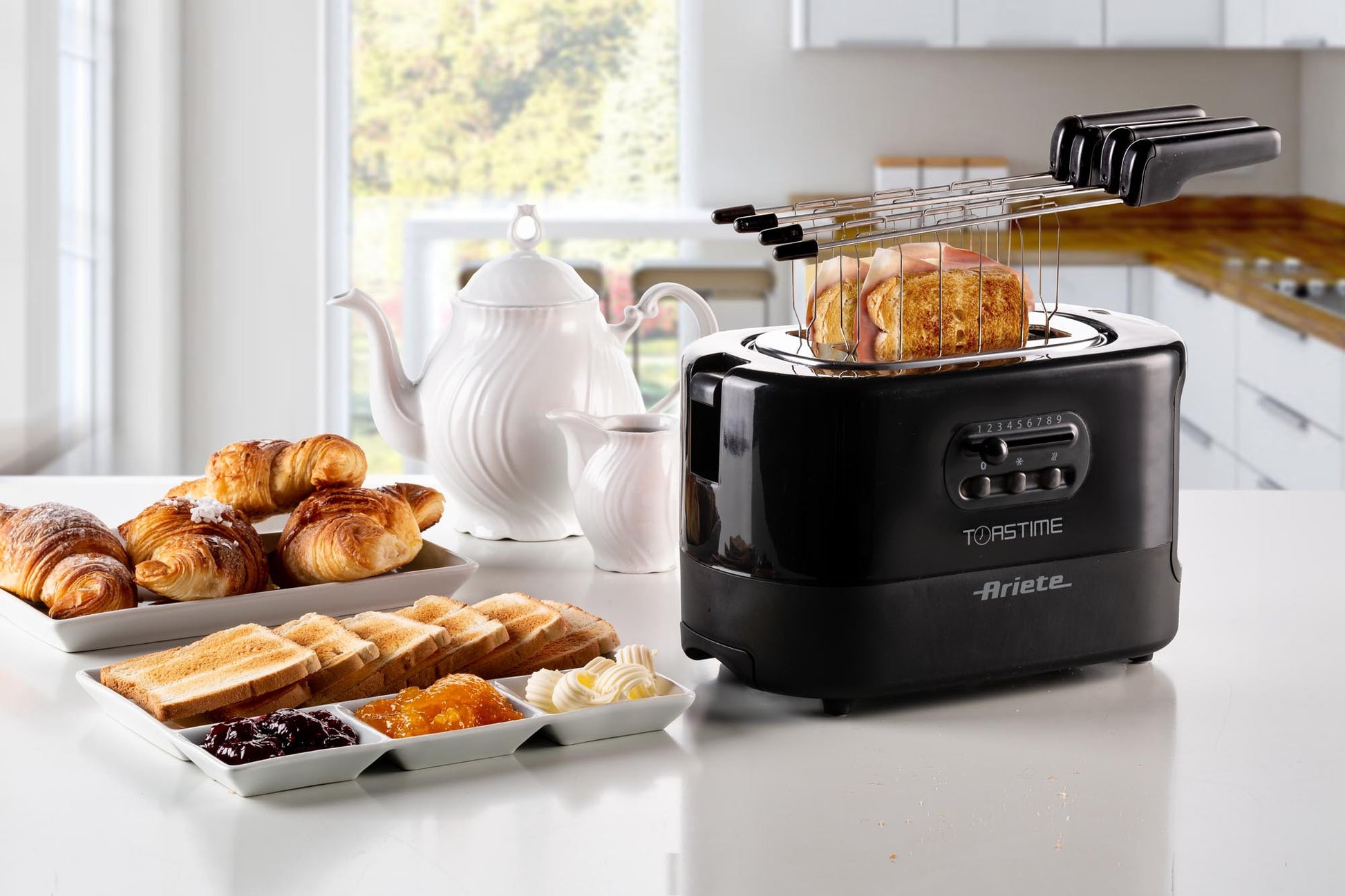 Ariete 159 Toastime - Tostapane con Pinze per 2 fette di pane - 9 Gradi di Doratura - 700 Watt - Nero