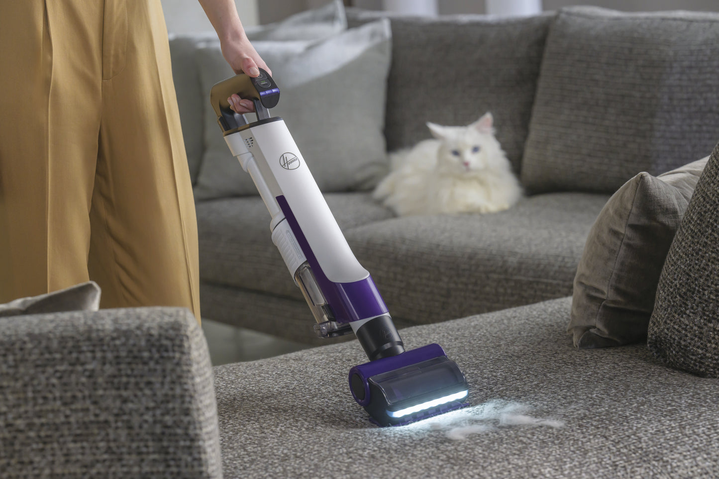 Hoover HF202P 011 Aspirapolvere a bastone 2 in 1 Batteria Secco EPA Senza sacchetto 165 W Viola