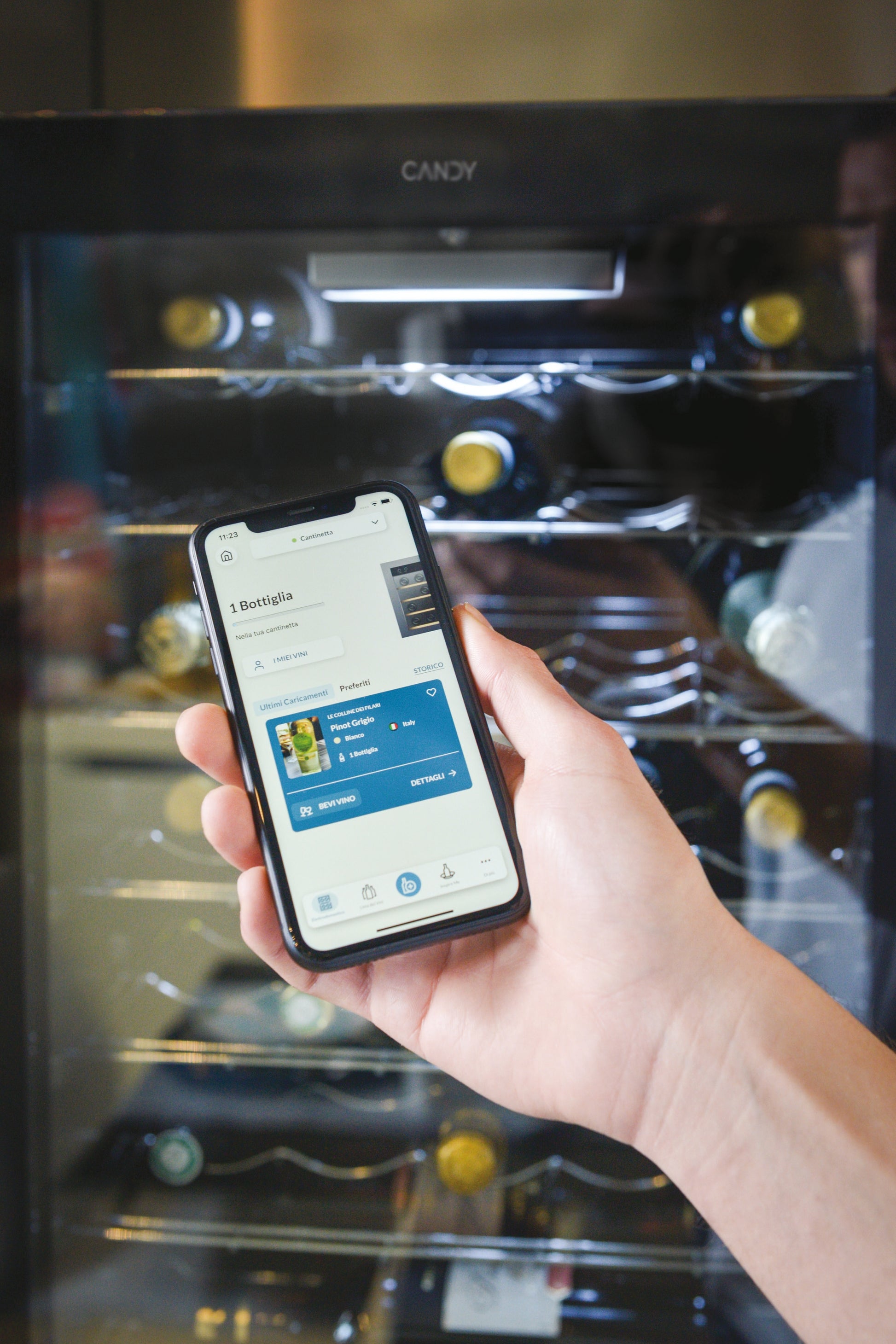 Candy DiVino CWC 150 EM/NF Cantinetta vino con compressore Libera installazione Nero 41 bottiglia/bottiglie